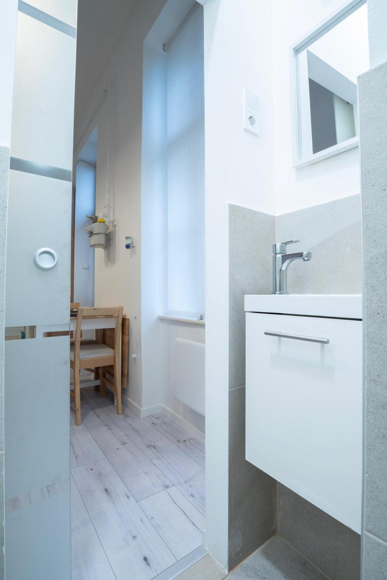 Studio In The Heart Of Party District Ka28 布达佩斯 外观 照片