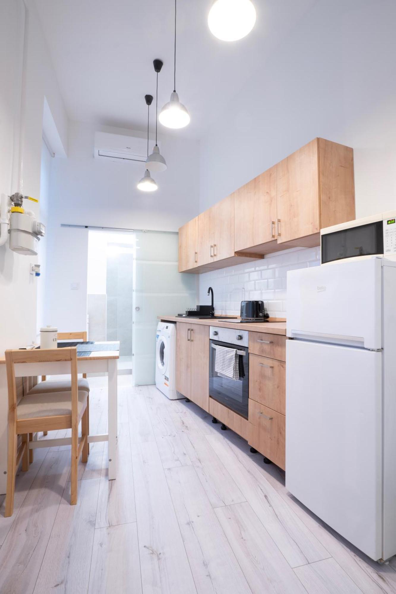 Studio In The Heart Of Party District Ka28 布达佩斯 外观 照片